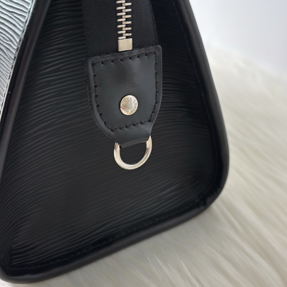 💃AUTHENTIC LOUIS VUITTON EPI MADELEINE PM BLACK TOTE SHOULDER HANDBAG AR4078 - Picture 4 of 14